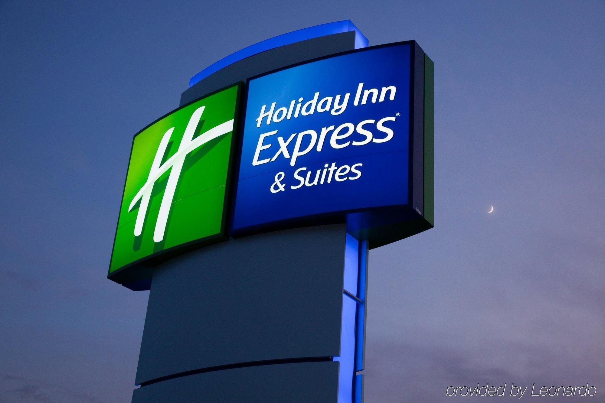 Holiday Inn Express & Suites La Porte, An Ihg Hotel Exterior photo