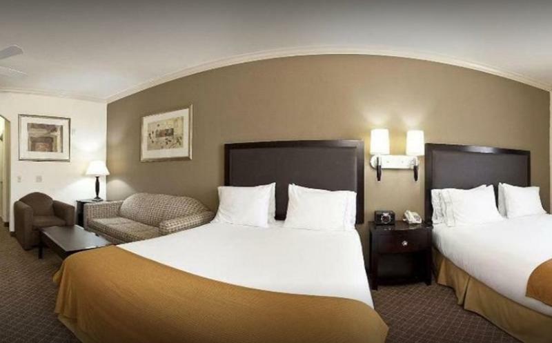 Holiday Inn Express & Suites La Porte, An Ihg Hotel Exterior photo